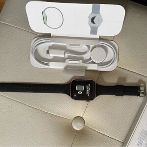 Series 5 Apple Smartwatch 4mm with Black Band